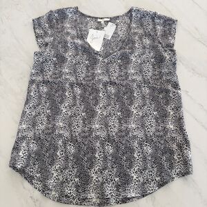 Joie Leopard Print 100% Silk V-Neck Blouse NWT Office Dainty Feminine Retai $198